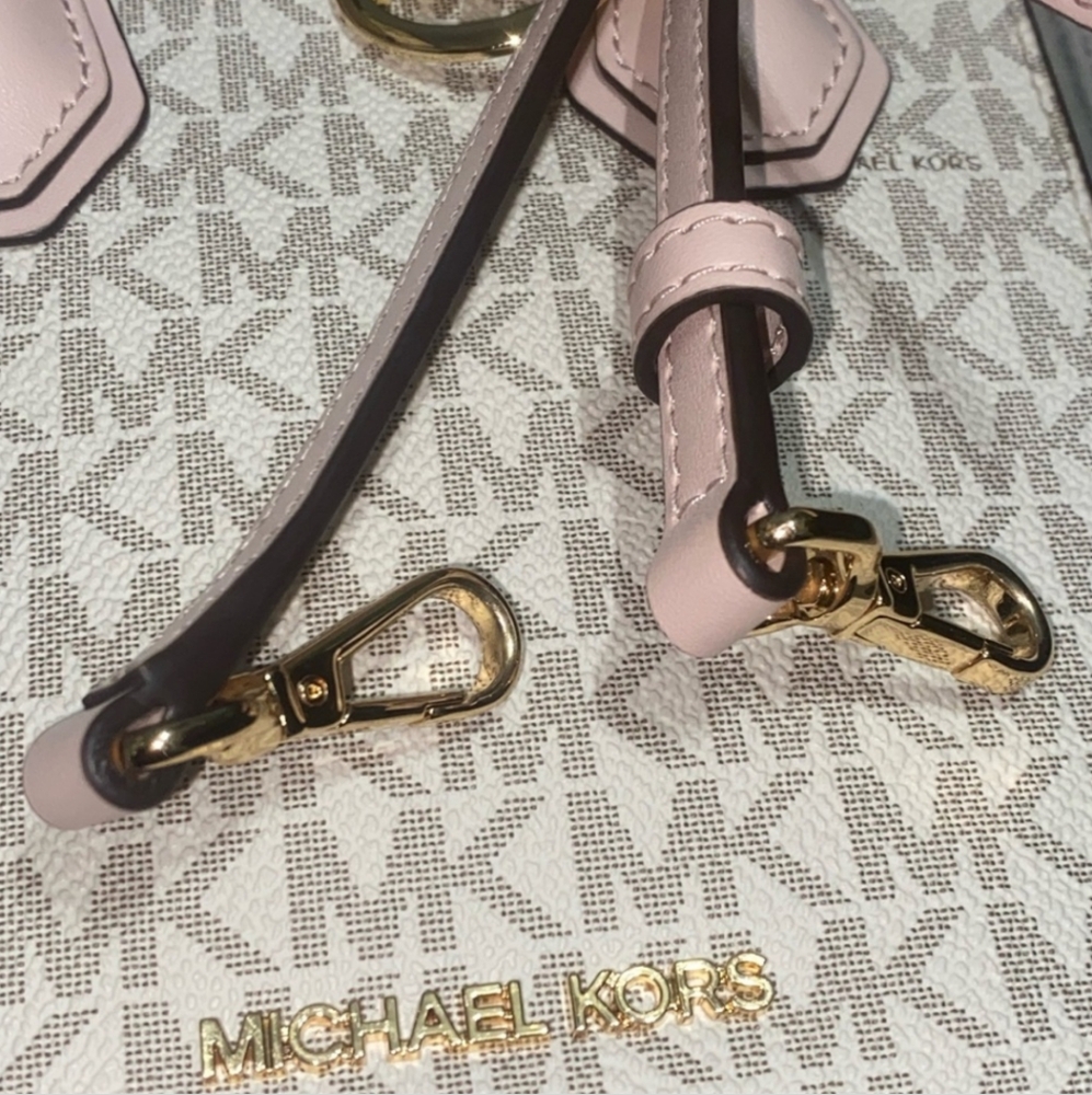 Michael Kors Mini Mercer Bag - Picture 6 of 7